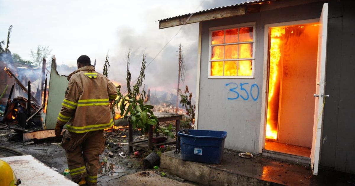 Fire rips through Kool Acres shantytown | News | thenassauguardian.com